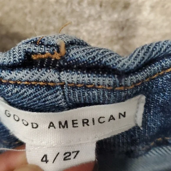 Good American distress blue crop ankle distressed jeans size 4/27 - Picture 9 of 13